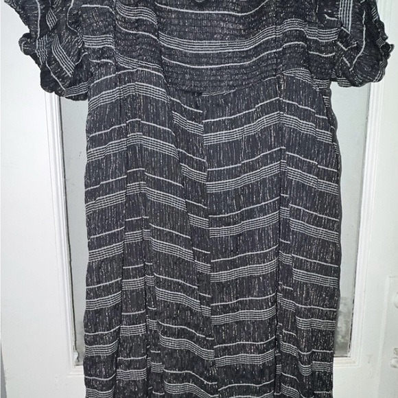 NWT Jessa Kae black & silver sweetheart neckline, puffed sleeve, Size 5XL - Picture 6 of 7